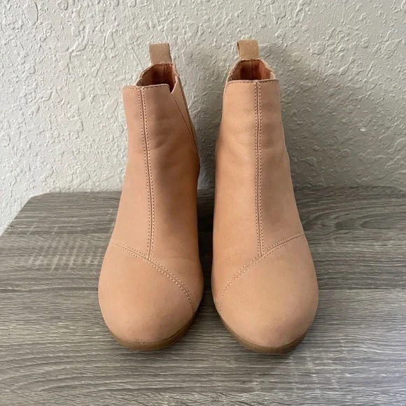 Toms Kelsey Tan Brown Casual Leather Wedge Ankle Booties Boots Shoes Size 8.5 - Picture 2 of 12